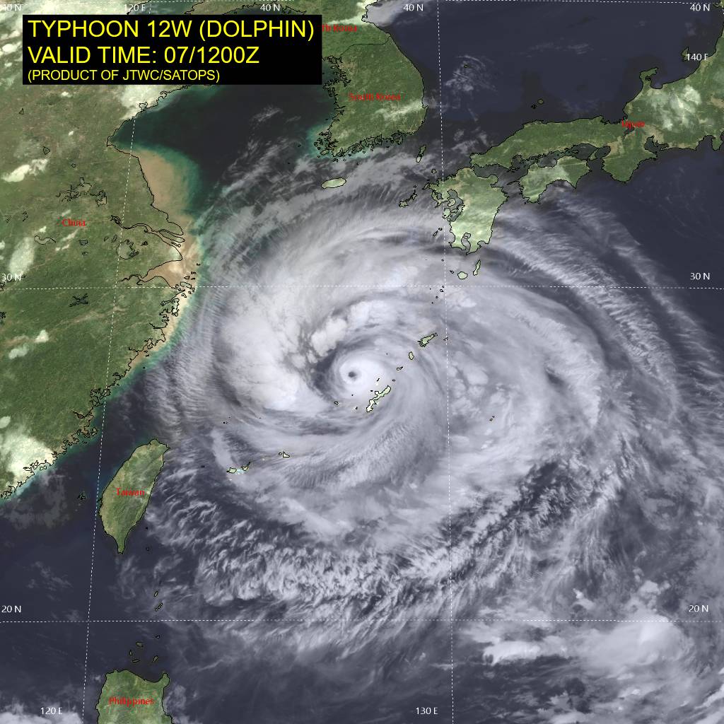 https://www.metoc.navy.mil/jtwc/products/12W_071200sair.jpg